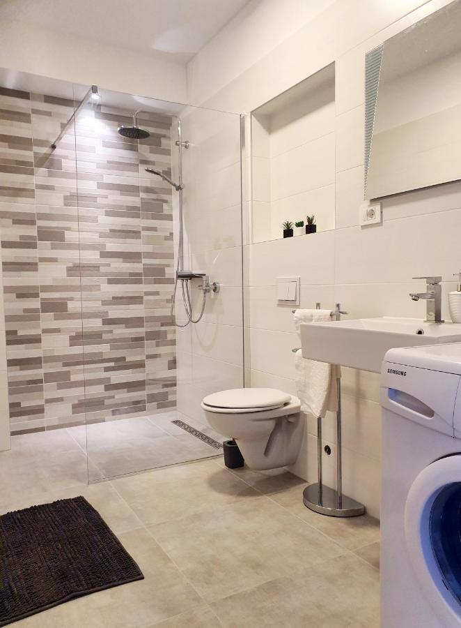 Sea Star Apartments Pjescana Uvala Ngoại thất bức ảnh